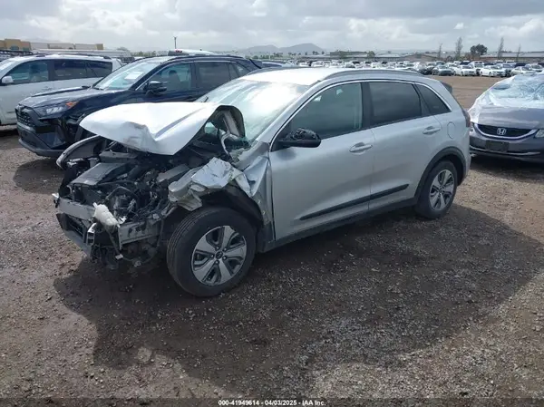 KNDCB3LC0L5371441 2020 KIA NIRO - Image 2