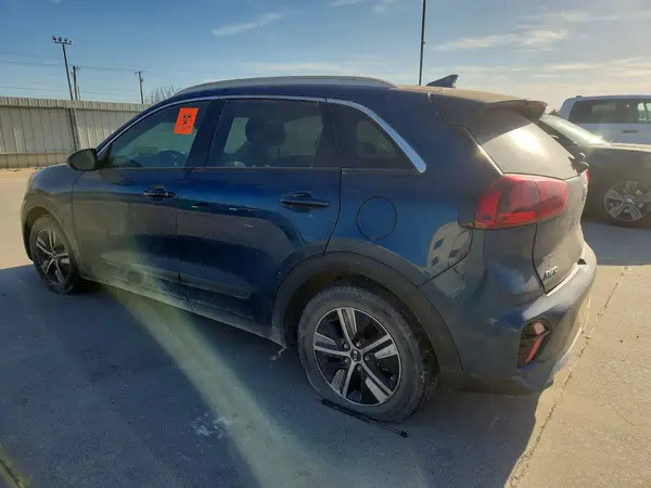 KNDCB3LC0L5375943 2020 KIA NIRO - Image 2