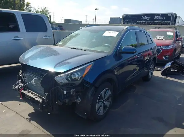 KNDCB3LC0L5394718 2020 KIA NIRO - Image 2