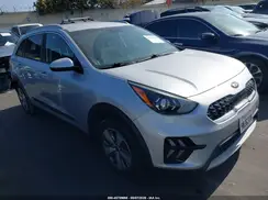 KNDCB3LC0L5395092 2020 KIA NIRO