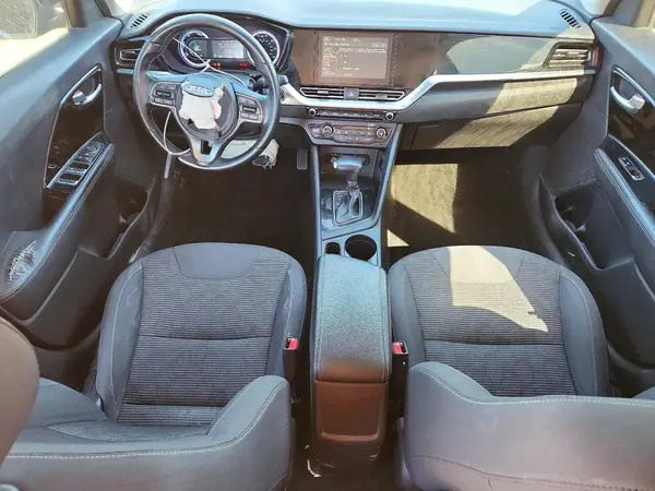 KNDCB3LC0L5399093 2020 KIA NIRO - Image 8