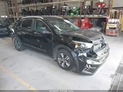 KNDCB3LC0L5419827 2020 KIA NIRO