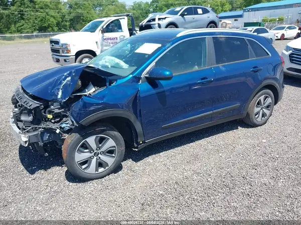 KNDCB3LC0L5422470 2020 KIA NIRO - Image 2