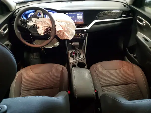 KNDCB3LC0L5438779 2020 KIA NIRO - Image 8