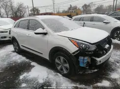 KNDCB3LC0M5463649 2021 KIA NIRO