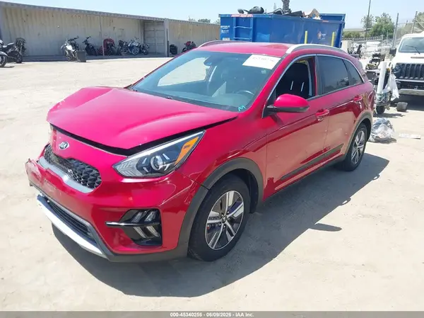 KNDCB3LC0M5463781 2021 KIA NIRO - Image 2