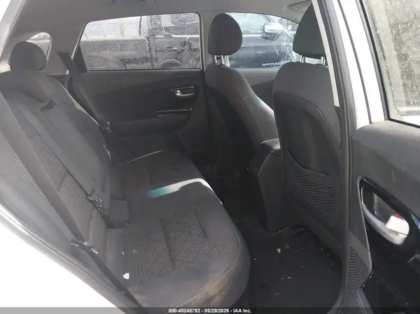 KNDCB3LC0M5463831 2021 KIA NIRO - Image 8