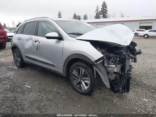 KNDCB3LC0M5471220 2021 KIA NIRO - Image 1