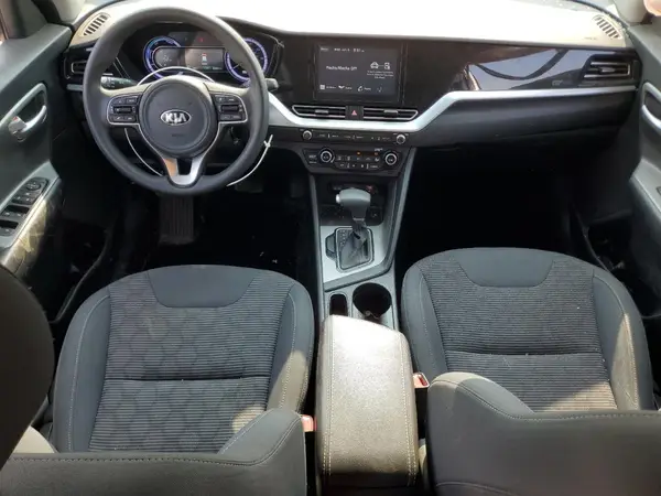 KNDCB3LC0M5479009 2021 KIA NIRO - Image 8