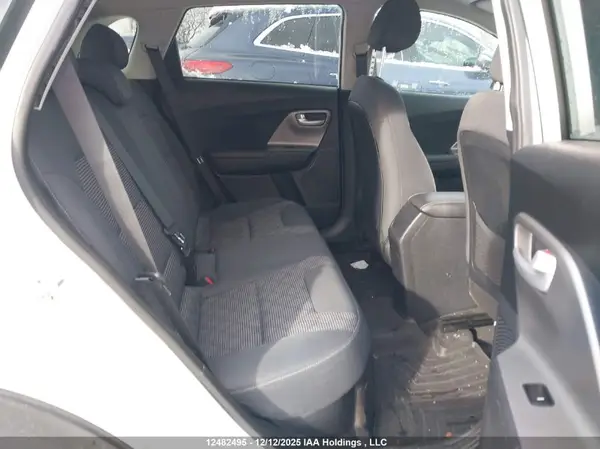 KNDCB3LC0N5506209 2022 KIA NIRO - Image 8
