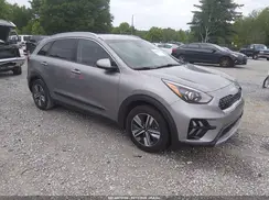 KNDCB3LC0N5509952 2022 KIA NIRO