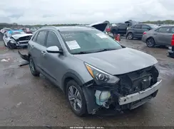 KNDCB3LC0N5524533 2022 KIA NIRO