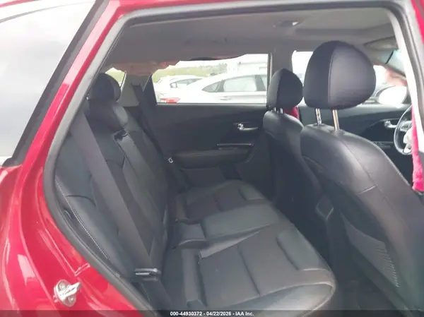 KNDCB3LC0N5527206 2022 KIA NIRO - Image 8