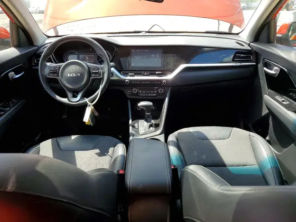 KNDCB3LC0N5528159 2022 KIA NIRO - Image 8