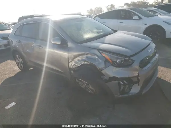KNDCB3LC0N5541851 2022 KIA NIRO - Image 1