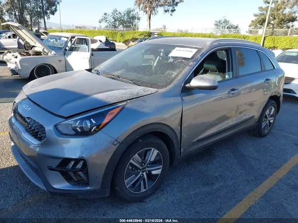 KNDCB3LC0N5546144 2022 KIA NIRO - Image 2