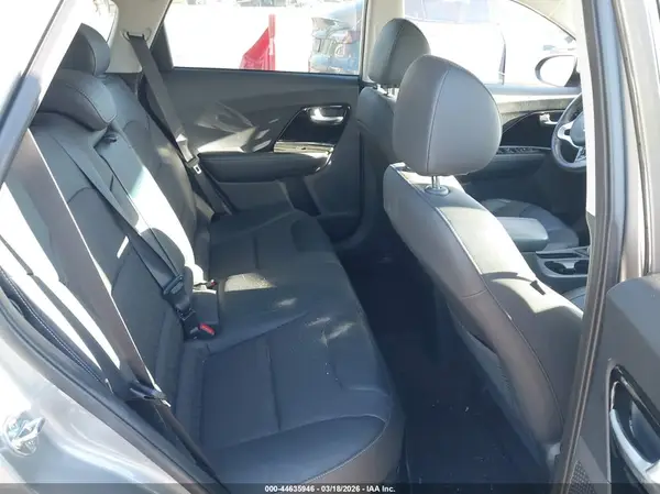 KNDCB3LC0N5546144 2022 KIA NIRO - Image 8