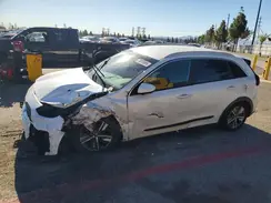 KNDCB3LC0N5547858 2022 KIA NIRO