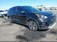 KNDCB3LC0N5549593 2022 KIA NIRO