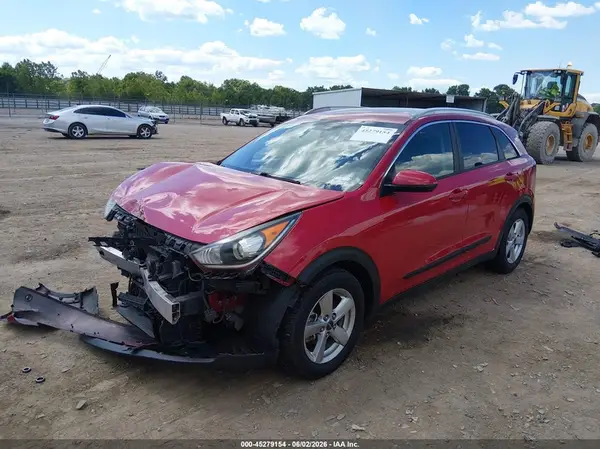 KNDCB3LC1H5040438 2017 KIA NIRO - Image 2