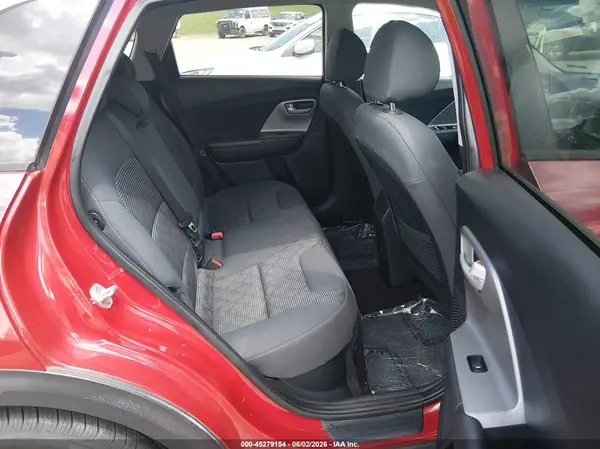 KNDCB3LC1H5040438 2017 KIA NIRO - Image 8