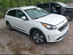 KNDCB3LC1H5047065 2017 KIA NIRO