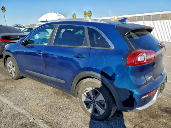 KNDCB3LC1H5048667 2017 KIA NIRO - Image 2