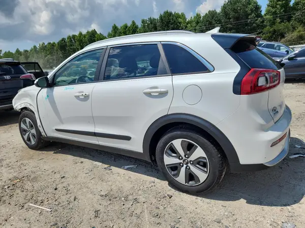 KNDCB3LC1H5048796 2017 KIA NIRO - Image 2