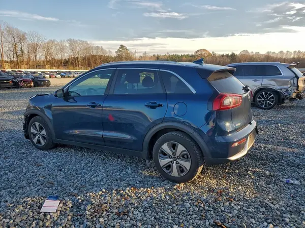 KNDCB3LC1H5049205 2017 KIA NIRO - Image 2