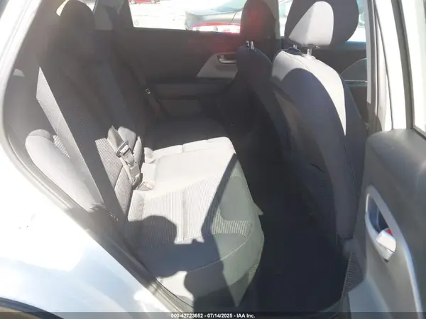 KNDCB3LC1H5049351 2017 KIA NIRO - Image 8