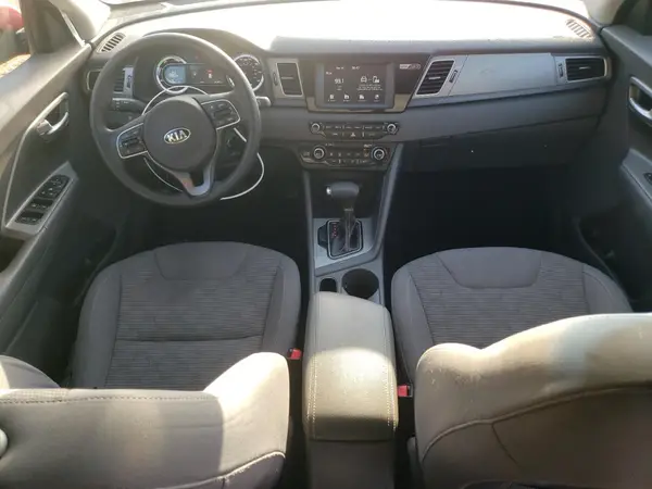 KNDCB3LC1H5065601 2017 KIA NIRO - Image 8