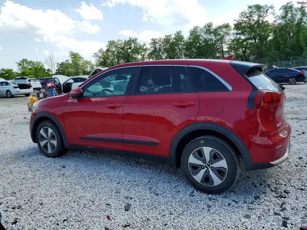 KNDCB3LC1H5067557 2017 KIA NIRO - Image 2