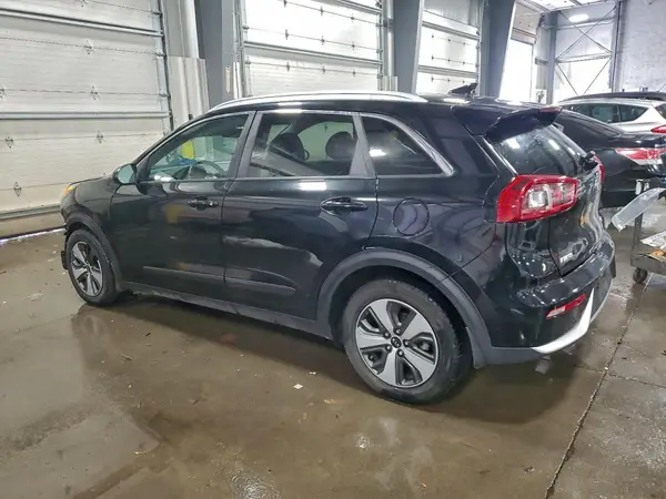 KNDCB3LC1H5068580 2017 KIA NIRO - Image 2