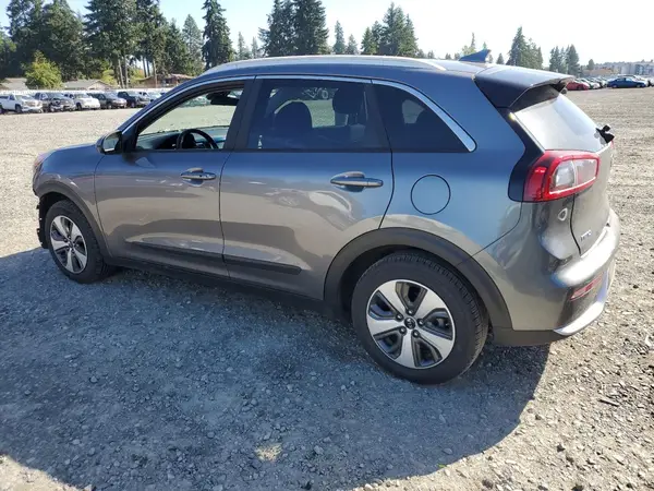 KNDCB3LC1H5069860 2017 KIA NIRO - Image 2