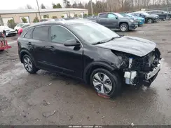 KNDCB3LC1H5073570 2017 KIA NIRO