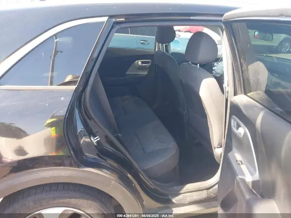KNDCB3LC1H5084956 2017 KIA NIRO - Image 8