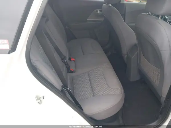 KNDCB3LC1H5085086 2017 KIA NIRO - Image 8