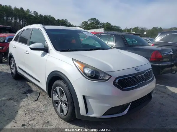 KNDCB3LC1H5089168 2017 KIA NIRO - Image 1