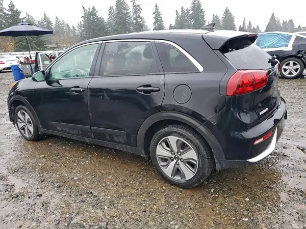 KNDCB3LC1H5100525 2017 KIA NIRO - Image 2