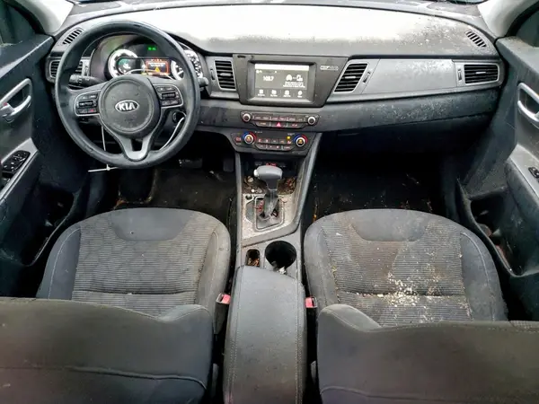 KNDCB3LC1H5100525 2017 KIA NIRO - Image 8