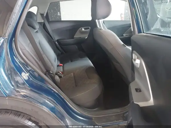 KNDCB3LC1H5104753 2017 KIA NIRO - Image 8