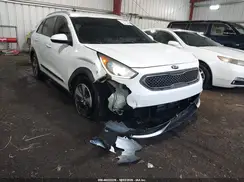 KNDCB3LC1J5109991 2018 KIA NIRO
