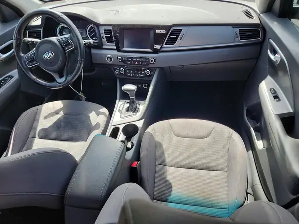 KNDCB3LC1J5112034 2018 KIA NIRO - Image 8