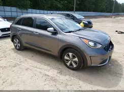 KNDCB3LC1J5119789 2018 KIA NIRO