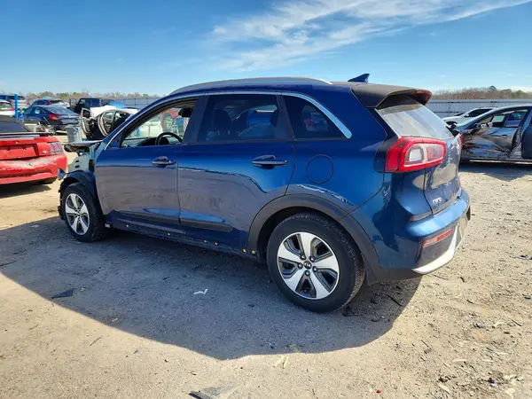 KNDCB3LC1J5119825 2018 KIA NIRO - Image 2