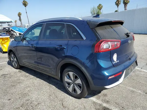 KNDCB3LC1J5140836 2018 KIA NIRO - Image 2