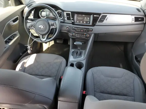 KNDCB3LC1J5140836 2018 KIA NIRO - Image 8