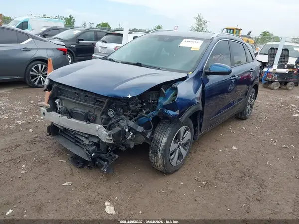 KNDCB3LC1J5153991 2018 KIA NIRO - Image 2