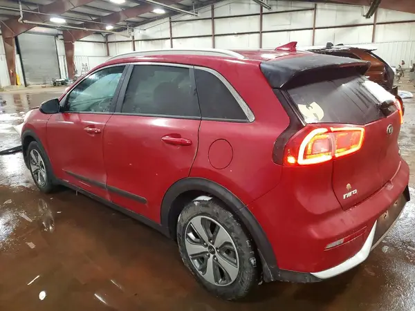 KNDCB3LC1J5155322 2018 KIA NIRO - Image 2
