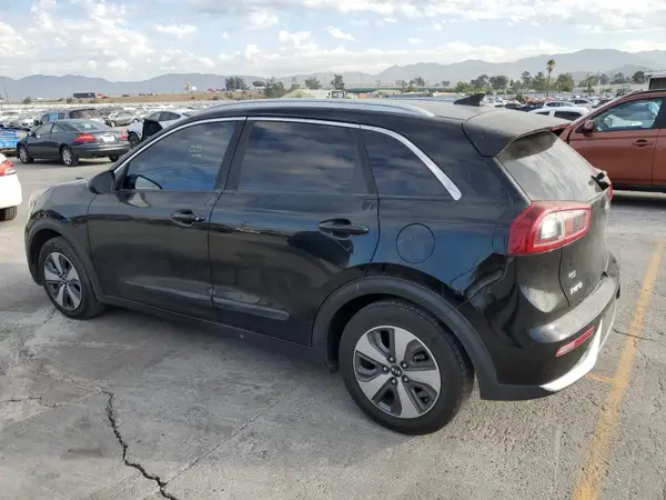 KNDCB3LC1J5160388 2018 KIA NIRO - Image 2